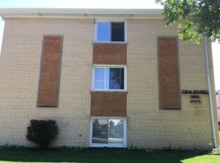 6937 W 64th Pl APT 3, Chicago, IL 60638