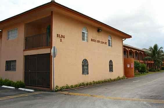 2nd image of 8851 NW 119th St Unit 1104-1