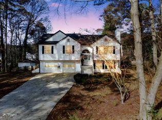 384 Springbrooke Trl, Dallas, GA 30157