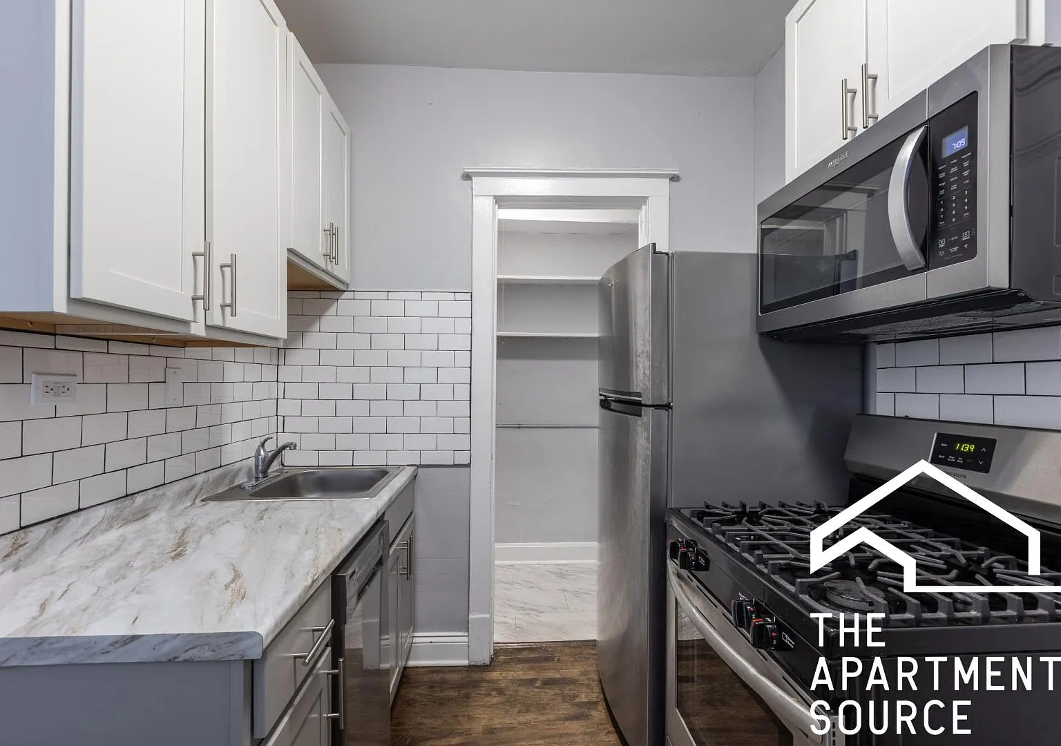 6257 North Lakewood Avenue #1 — Photo 3