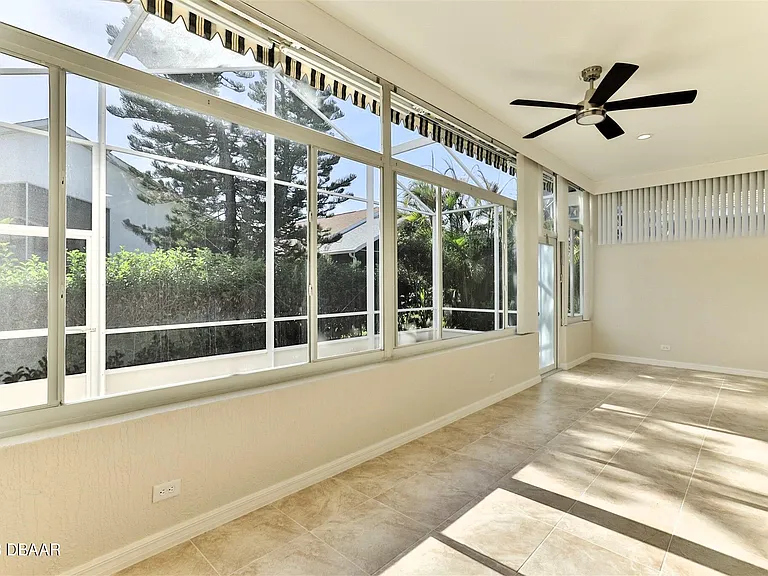 1161 Siesta Key Cir — Photo 27