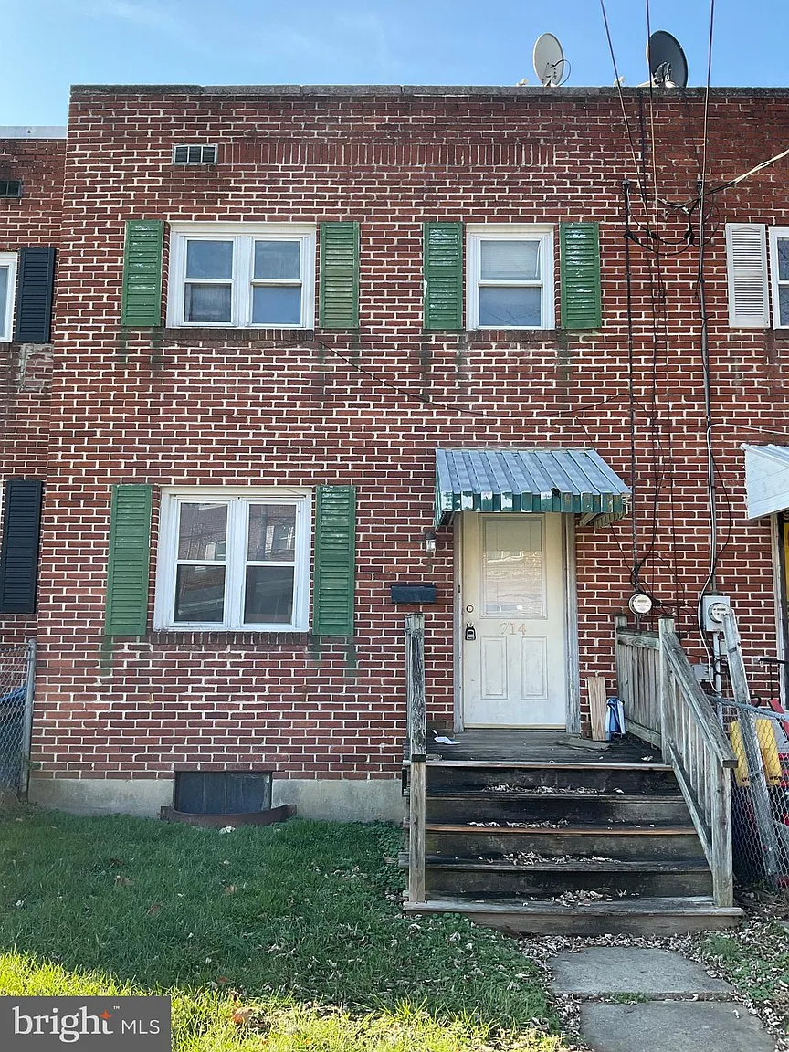 714 Stevens Ave photo 1