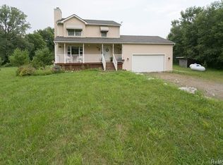 1690 Grouse Ln, Fowlerville, MI