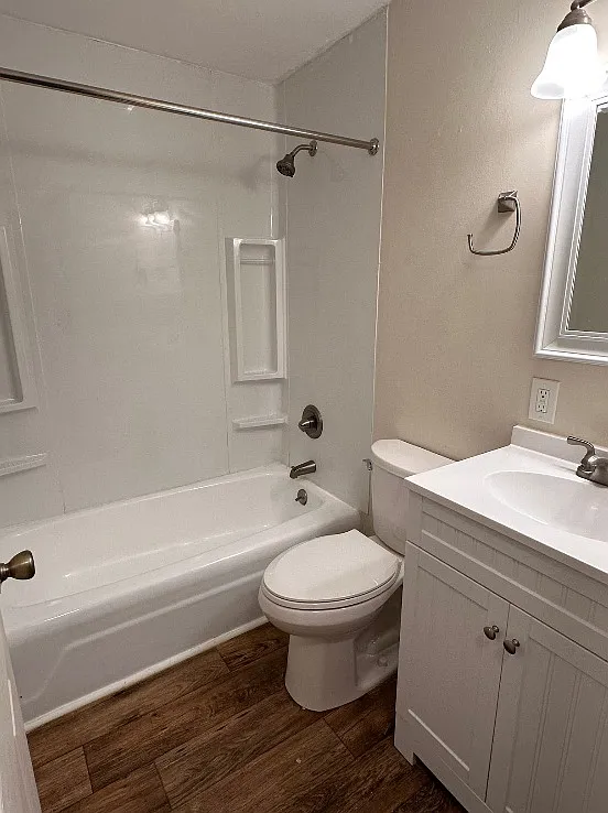 2 bed, $1,795 — Photo 4