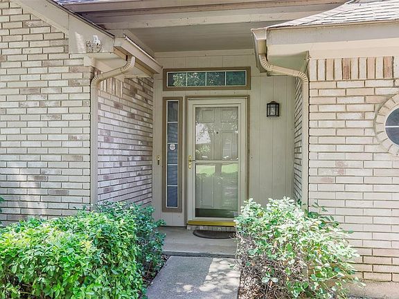 3rd image of 7429 Mesa Verde Trl