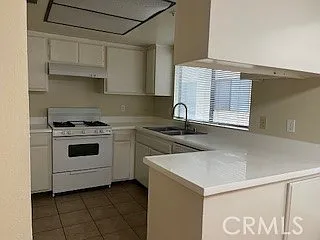 Building Photo - 328 N Monterey St #D