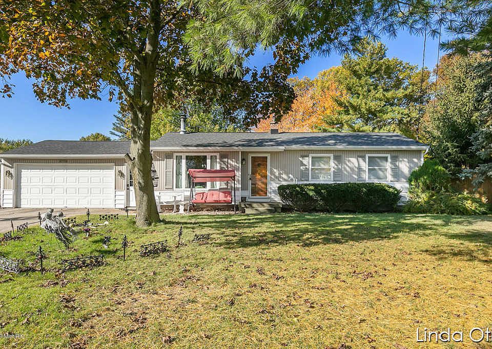 1st image of 4773 Bonneville Dr NE