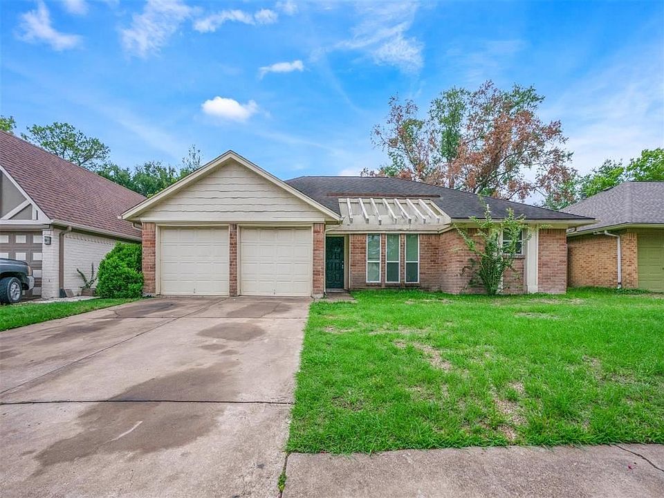 1st image of 15731 Fox Springs Dr