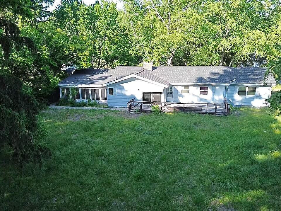 1st image of 171 Dennis Ave