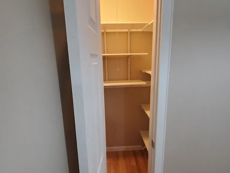 19801 US Highway 6 — Photo 15