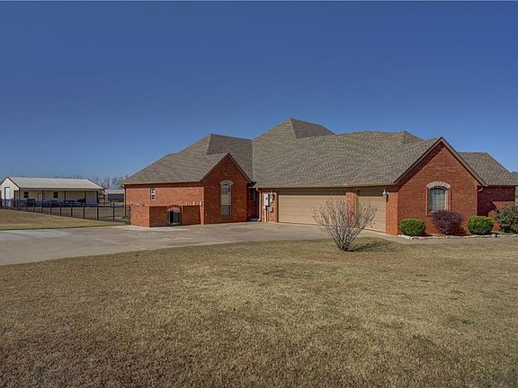2nd image of 4701 Katelyn Ln