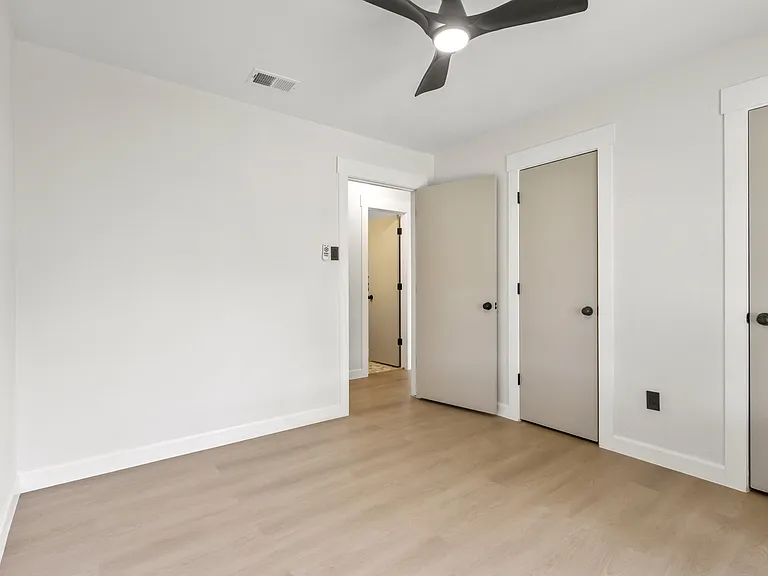 185 Lakeview Dr — Photo 19