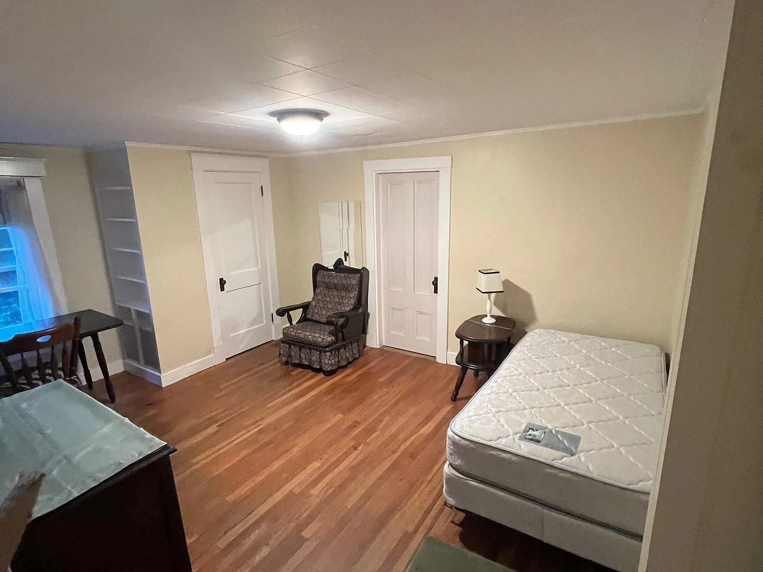 33 E Summer St (Apt 2) — Photo 3