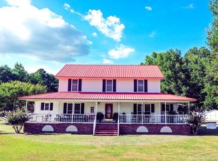 1542 Geddings Rd, Manning, SC 29102