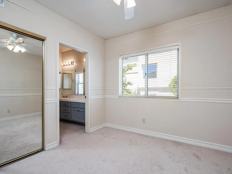 11718 Windcrest Ln — Photo 26