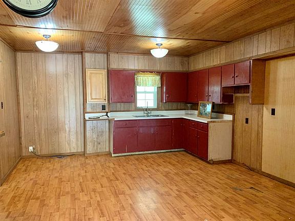 4th image of 1399 County Road 58