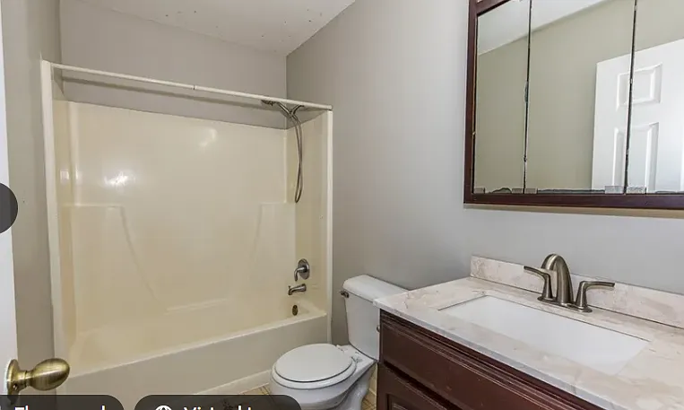 4 bed, 1.5 bath, $1,600 — Photo 2
