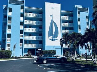2711 1st St APT 102, Fort Myers, FL 33916