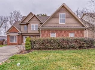 1730 Bonnie Roach Ln, Knoxville, TN 37922