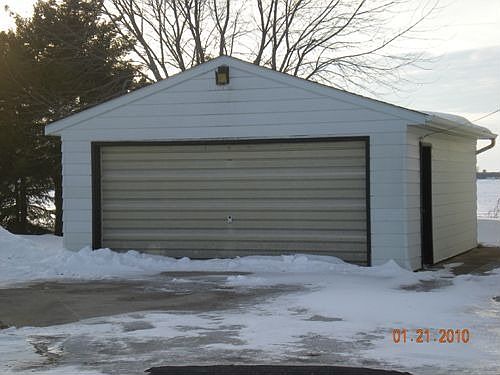Extra Garage