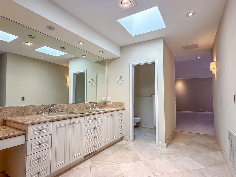 14402 Donna Ln — Photo 18