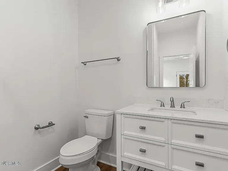 4213 Spirea Dr #B — Photo 14