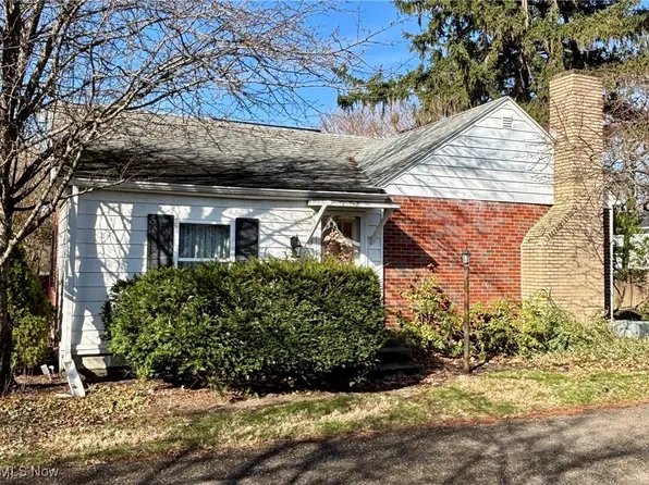 810 Park Ave NW, New Philadelphia, OH 44663