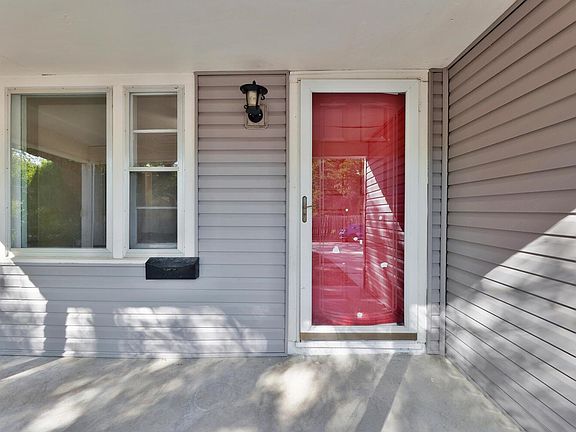 4th image of 1337 N Pauline St