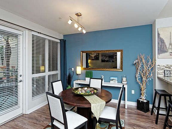 5th image of 21301 Erwin St Unit 324