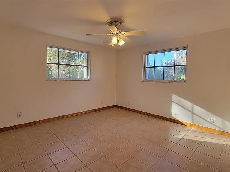 5847 Venisota Rd — Photo 15
