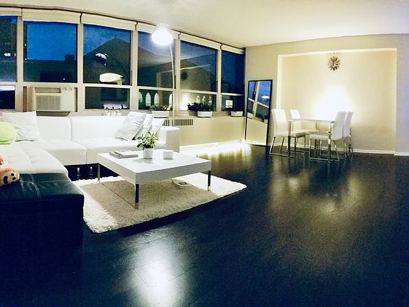 5th image of 3950 N Lake Shore Dr APT 406-B