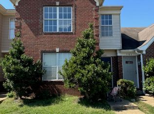 7379 Perrin Ln, Horn Lake, MS 38637