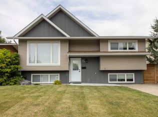 23 Trent Rd W, Lethbridge, AB T1K4N1