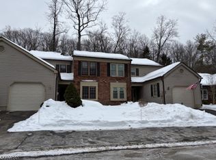 109 Goldfinch Dr, Allamuchy Twp., NJ 07840