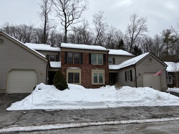 109 Goldfinch Dr, Allamuchy Twp., NJ 07840