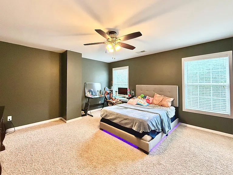126 Comiskey Park Cir — Photo 18