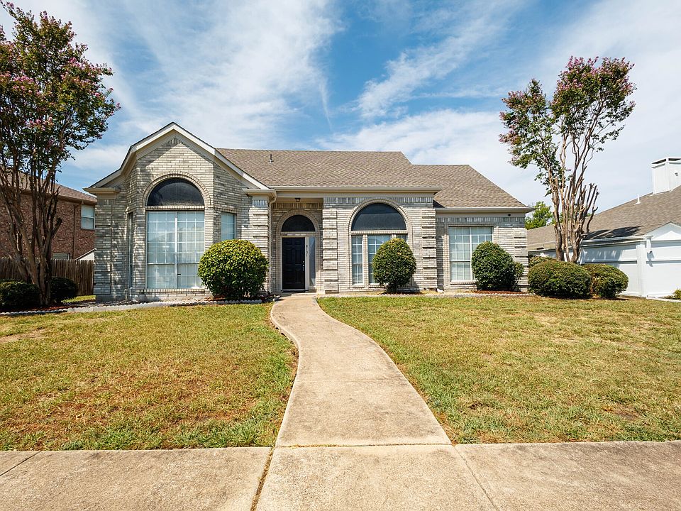 1st image of 8101 Luna Dr