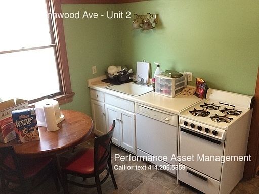 2nd image of 1726 E Linnwood Ave APT 2