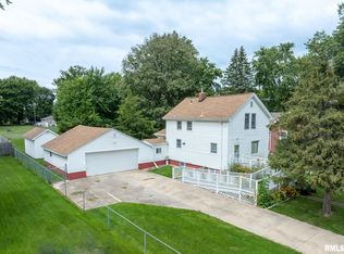 756 S Academy St, Galesburg, IL 61401