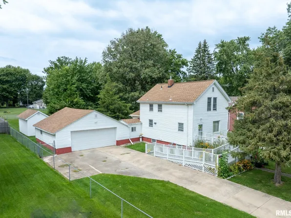 756 S Academy St, Galesburg, IL 61401