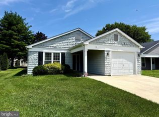 14 Cotherstone Dr, Southampton, NJ 08088
