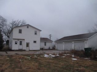 1790 W Motel Rd, Sycamore, IL 60178