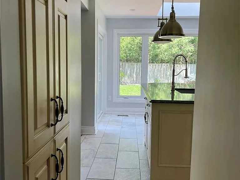 1241 Maple Ridge Dr — Photo 15