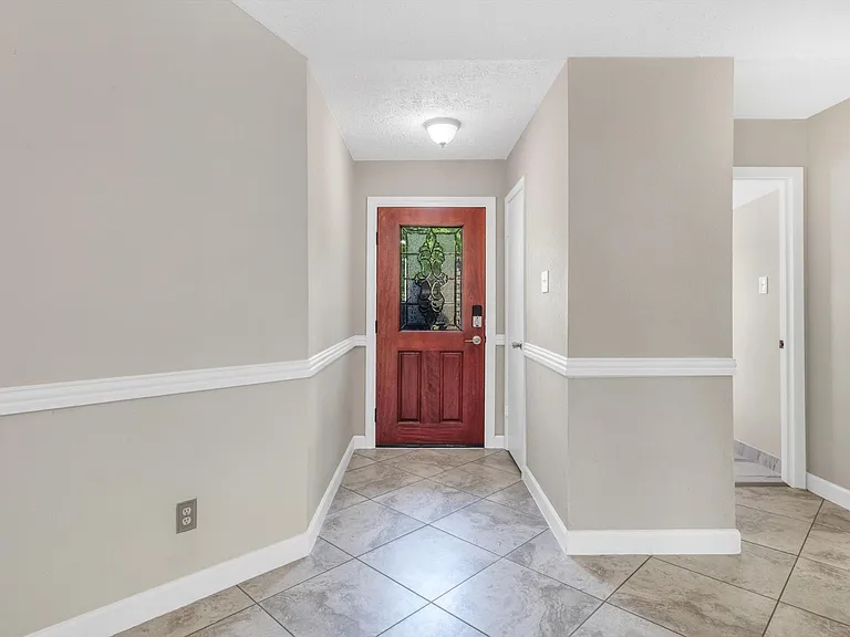 7431 Ridgeberry Dr — Photo 5