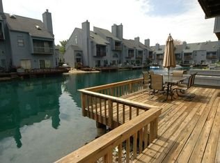 11109 Timberhead Ct, Reston, VA 20191