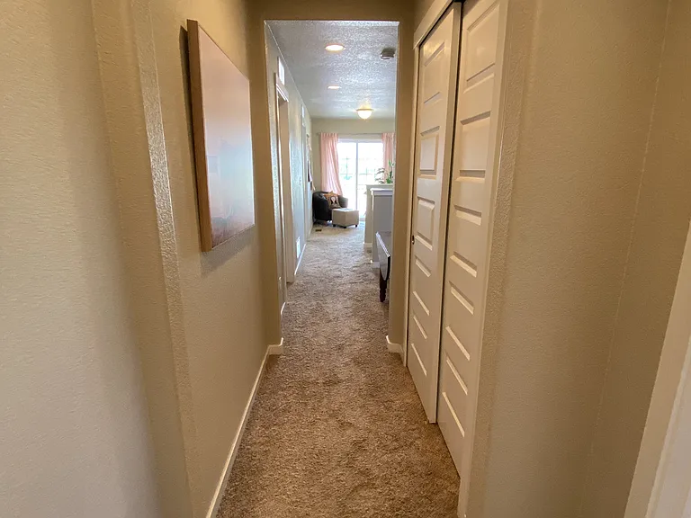 2467 Dorset Dr — Photo 10