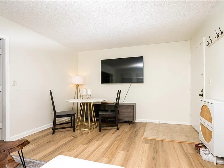 127 Lablanc Way NW — Photo 5