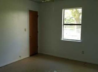 303 Paris St, Ladonia, TX 75449