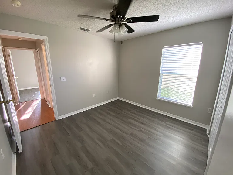 4754 Willamette Cir — Photo 13