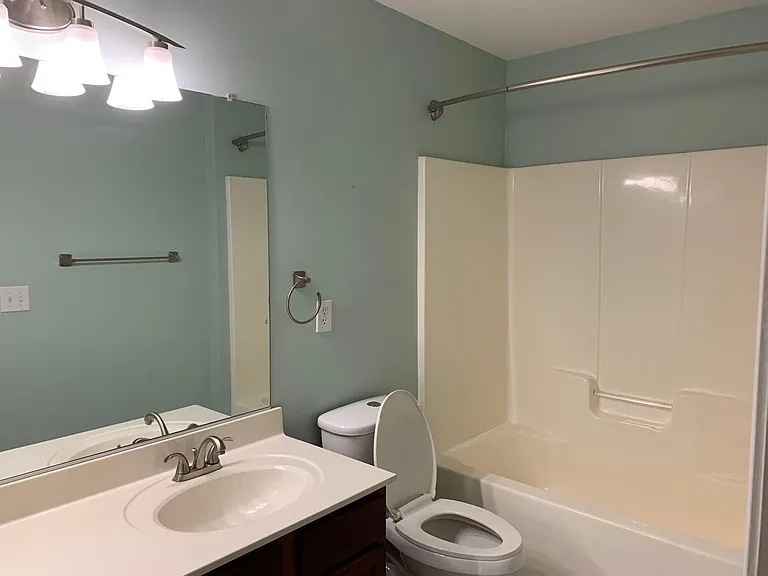 102 S Arcadian Way — Photo 15